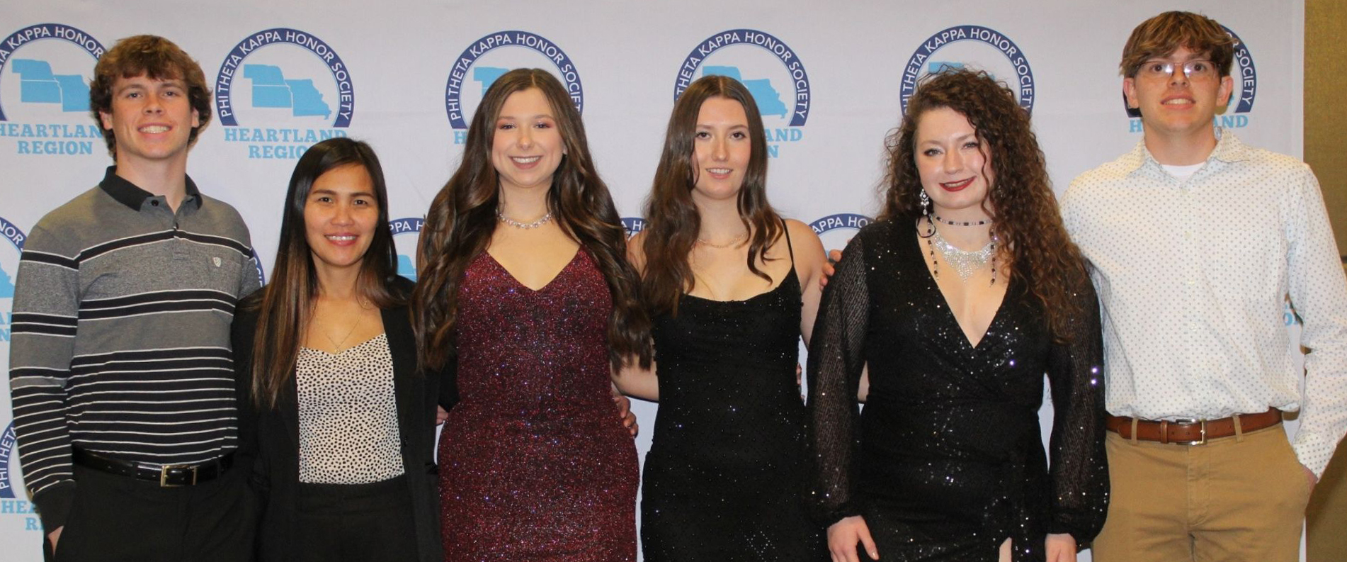 PTK_Spring Conference_Group_Jesus M Photography.jpg