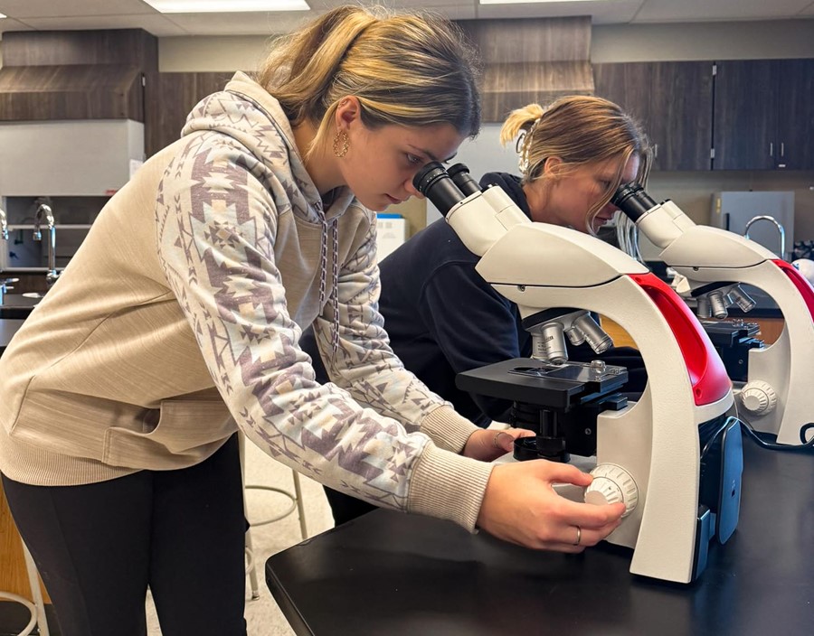Science students at MAC's Cape Girardeau outreach center use microscopes purchased with Enhancement Grant funding.